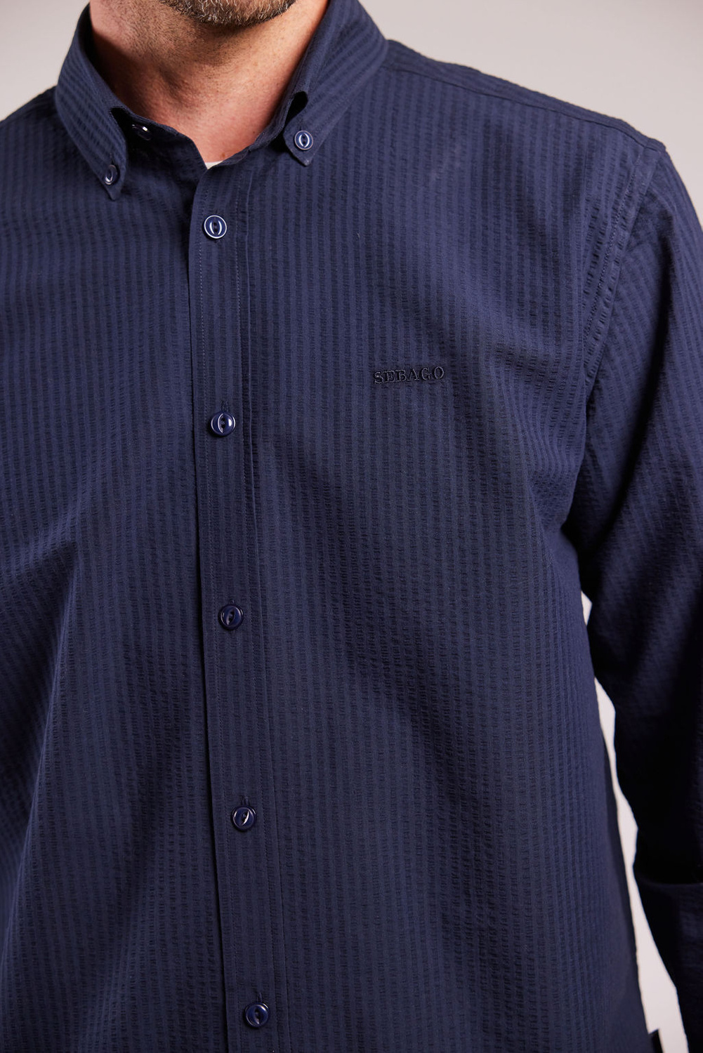トップス SEERSUCKER OXFORD SHIRT NAVY The Portuguese Seersucker Shirt in Navy